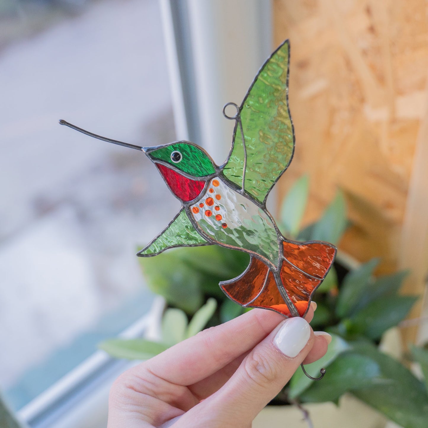 Sonnenfänger aus Buntglas „glänzender Kolibri“