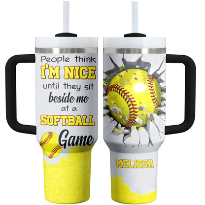 40 Oz Softball Shiny Glossy Tumbler Ich bei einem Softball-Spiel