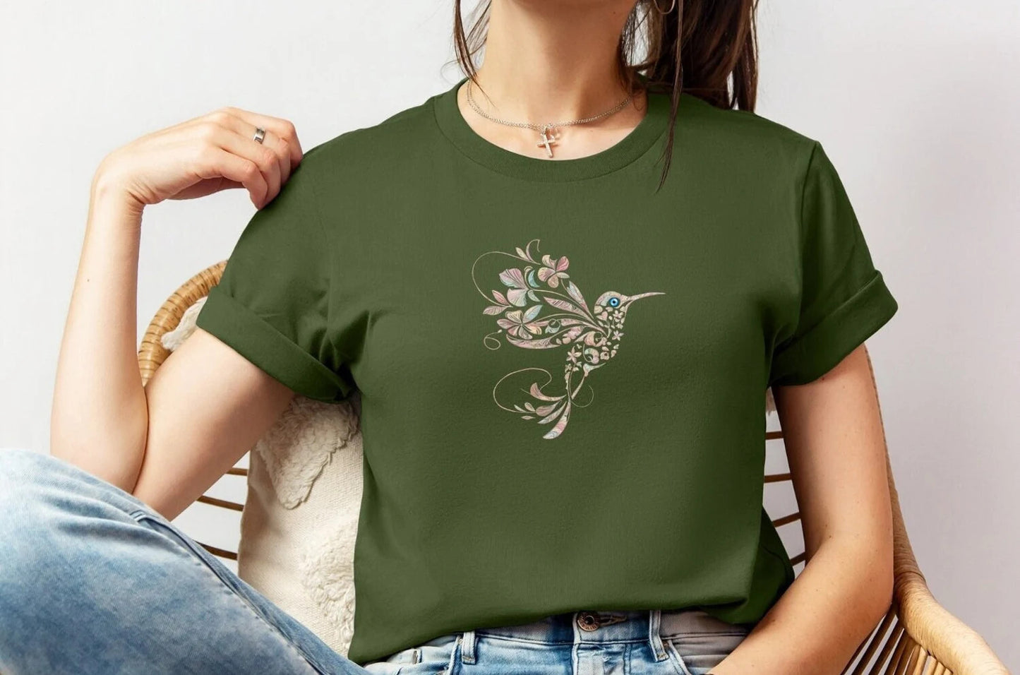 Cadeau de fête des mères Floral Hummingbird Shirt Animal Lover Tee Bird T Shirts Trendy Tee Gift For Her Bird Lover T-Shirt Spring Birds Flower