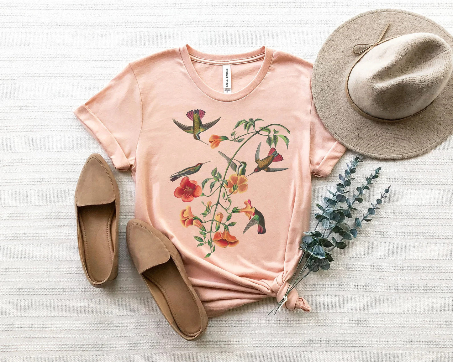 Hummingbird Wildflower Graphic Tee Shirt | Floral Shirt | Natural Outdoor Camping Botanical | Oversized T-Shirt | Vintage | Cottagecore