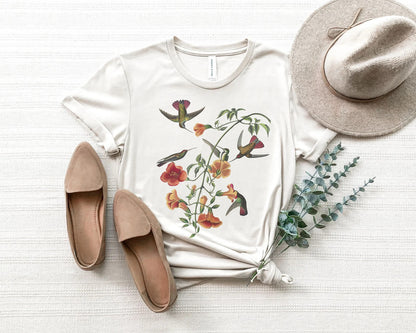 Tee-shirt graphique de fleurs sauvages de colibri | Chemise florale | Botanique de camping en plein air naturel | T-shirt surdimensionné | millésime | Cottagecore