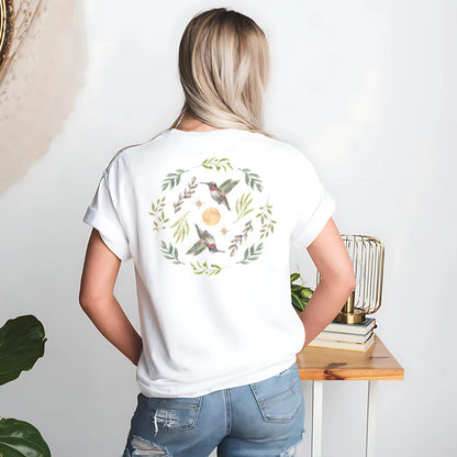 Colibri, feuilles, étoiles et pleine lune Tshirt | Cottagecore Forest Divination Graphique Tee | Cadeau d'amoureux de la nature Granola Girl pour elle