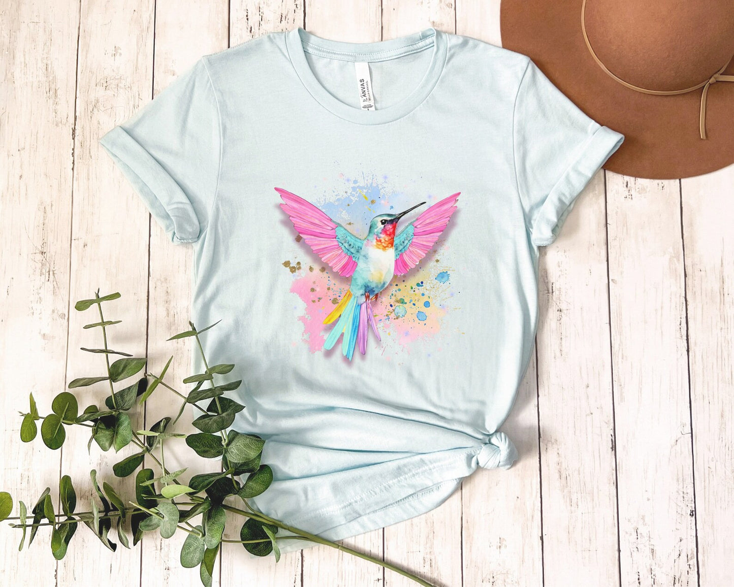 Bird Shirt, Bird Lover T-Shirt, Hummingbird Shirt, Gift for Her, Gift for Mom, Animal Lover, Cute Hummingbird Shirt, Watercolour Hummingbird