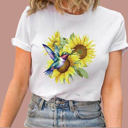 Aquarell Kolibri T-Shirt, Natur inspiriertes Design Shirt, Zarter Vogeldruck, T-Shirt mit Vogel, Bestes Geschenk für Vogelbeobachter