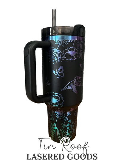 Colibri avec fleurs sauvages et papillons gravés Stanley ou Super Dupe 40oz Travel Tumbler - Cadeau - My Only Sunshine - Floral - Fleur