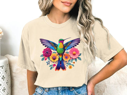 Chemise florale de colibri, tee-shirt d’amoureux des animaux, t-shirt d’oiseau à la mode, cadeau pour elle, tee-shirt d’amoureux d’oiseaux, dessus de fleur d’oiseau de printemps, idée de cadeau d’observation des oiseaux