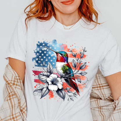 Tshirt aquarelle patriotique de colibri, tee-shirt de colibri de drapeau américain, thème patriotique de TShirt de colibri, tee-shirt de colibri des Etats-Unis, 4 juillet