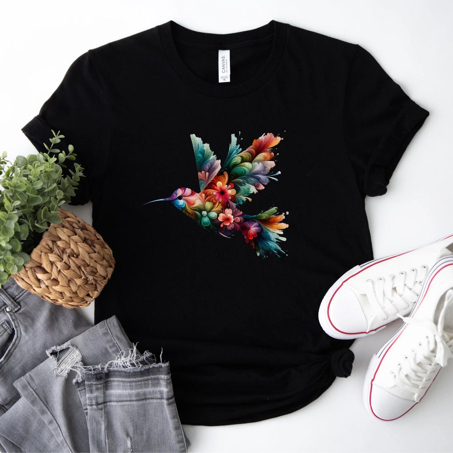 Chemise florale de colibri, T-shirt d’oiseau, tee-shirt graphique tendance, chemise à fleurs, cadeau d’amoureux des animaux, T-shirt d’amoureux des oiseaux, cadeau pour elle, oiseaux d’été