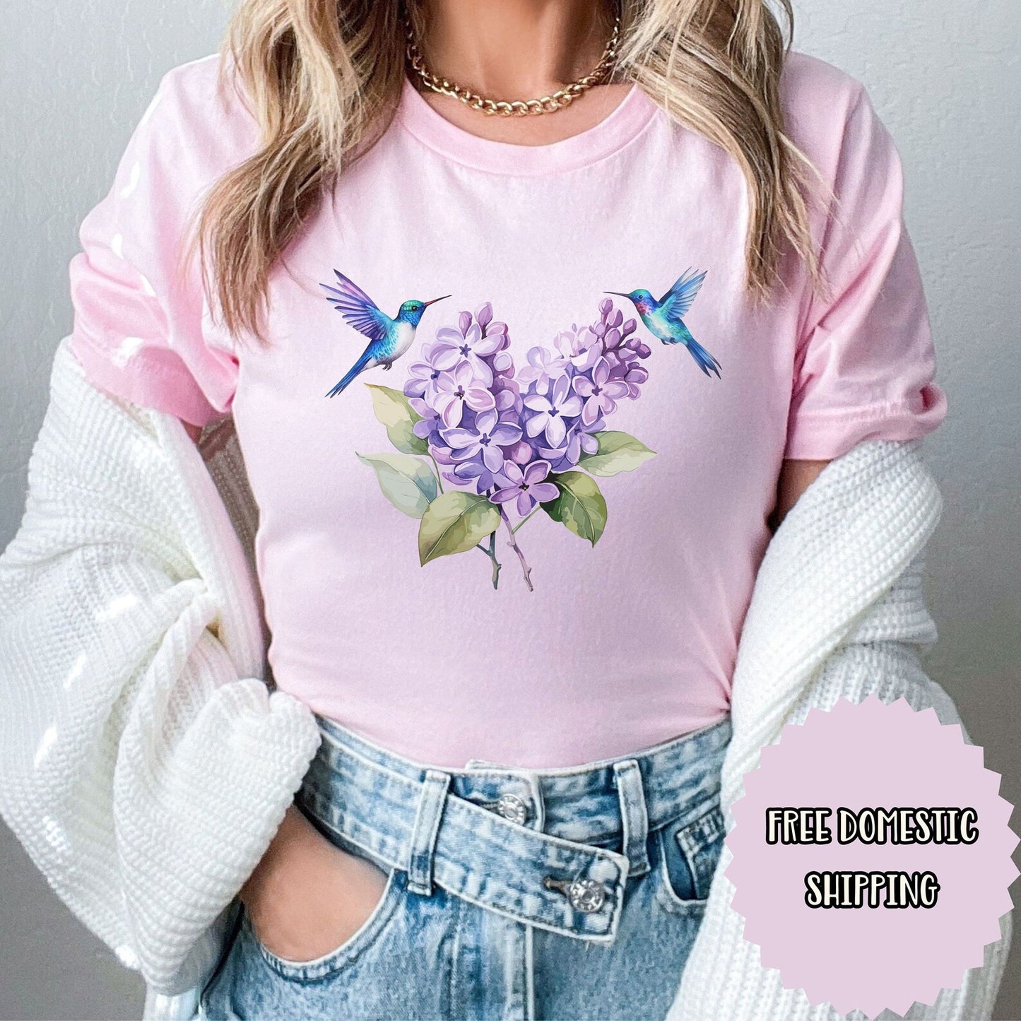 Kolibri T-Shirt, Frühlingsvogel Liebhaber Flieder Vogel Shirt, Kolibri Wildblumen Geschenk, Wildlife Shirt, Damen Plus Size Floral Damen T-Shirt