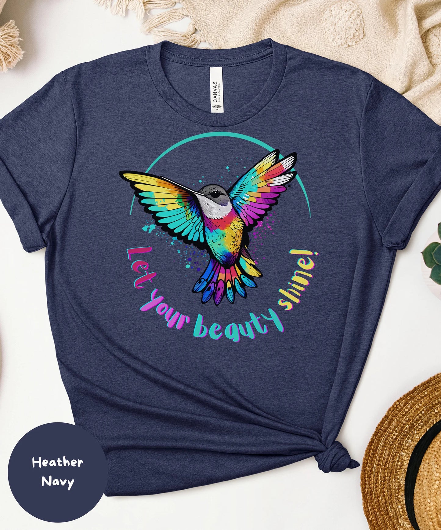 Buntes Kolibri-Shirt | T-Shirt für Tierliebhaber | Vogel-T-Shirts | Trendy T-Shirt | Geschenk für sie | T-Shirt für Vogelliebhaber | Frühlingsvögel | Beauty-Shirt