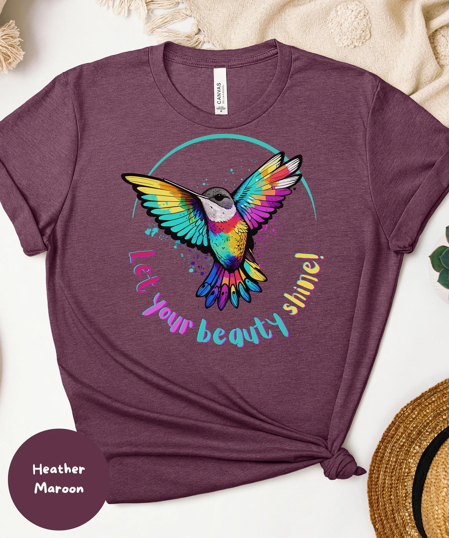 Chemise colorée de colibri | Tee-shirt amoureux des animaux | T-shirts d’oiseaux | Tee-shirt tendance | Cadeau pour elle | T-shirt amoureux des oiseaux | Oiseaux de printemps | Chemise de beauté