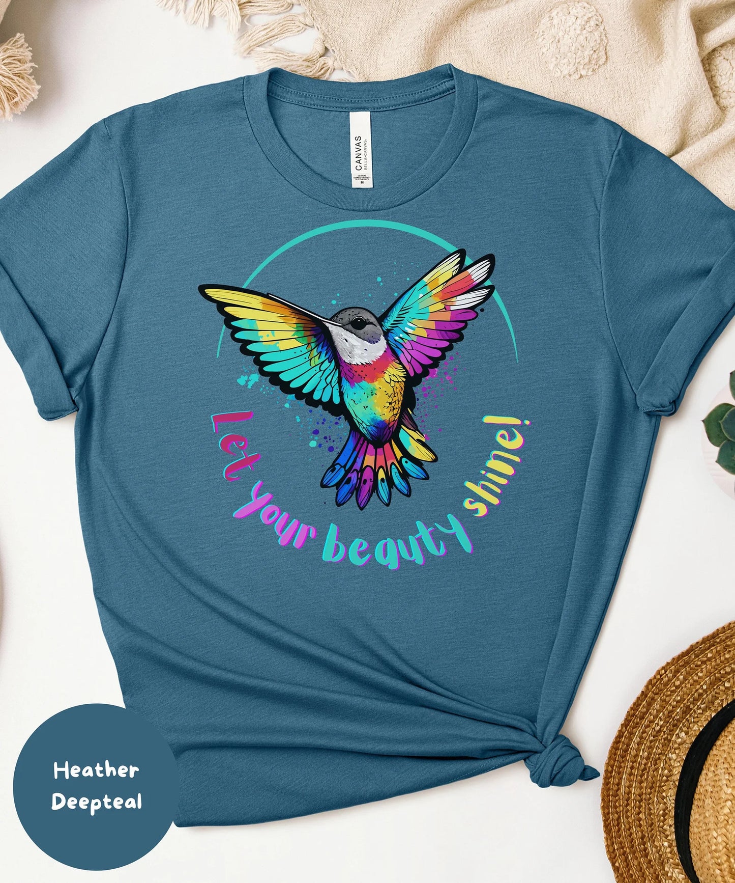 Buntes Kolibri-Shirt | T-Shirt für Tierliebhaber | Vogel-T-Shirts | Trendy T-Shirt | Geschenk für sie | T-Shirt für Vogelliebhaber | Frühlingsvögel | Beauty-Shirt